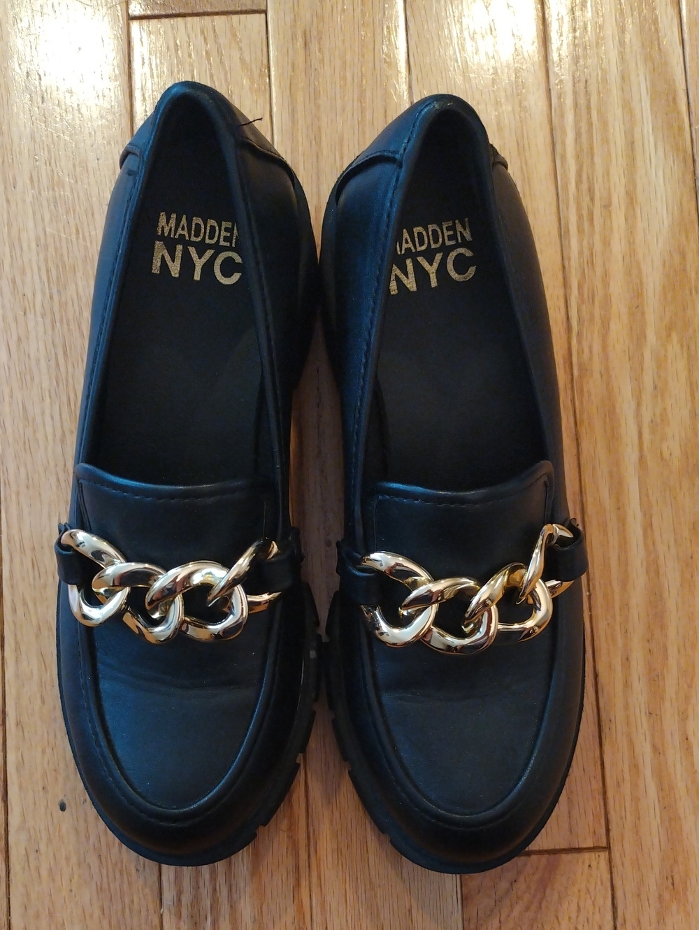 Madden NYC Black Chain-Trim Loafers